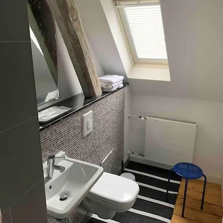 2 Bedrooms, Sleeping 4 Guests, Kitchen Corner *